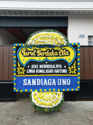 Papan Bunga Duka di Brumbungan